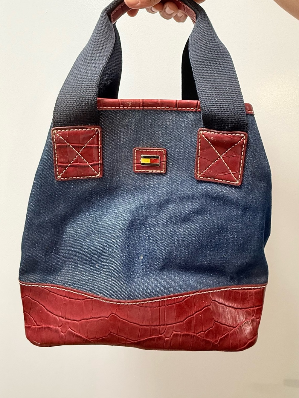 Y2K Tommy Hilfiger Navy and Burgundy Canvas Messenger Tote